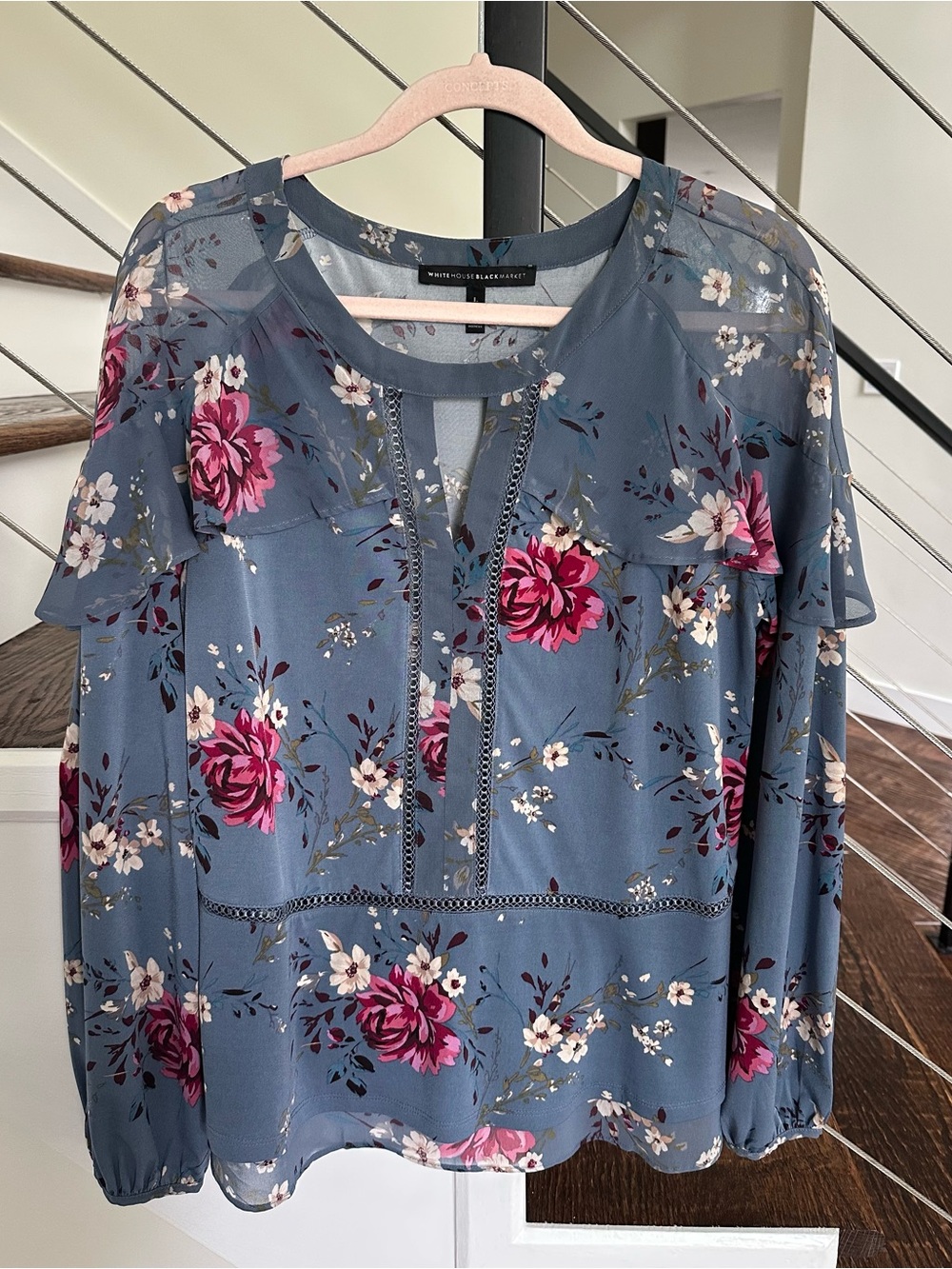 WHBM Dusty Blue Floral Ruffle
Blouse L Lace Trim Keyhole Peplum
Long Sleeve